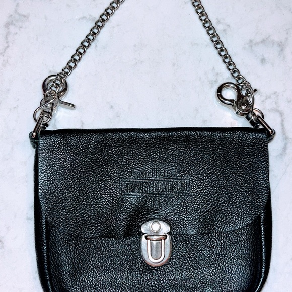 Harley-Davidson Black Leather Satchel with Chain Strap - Picture 3 of 11